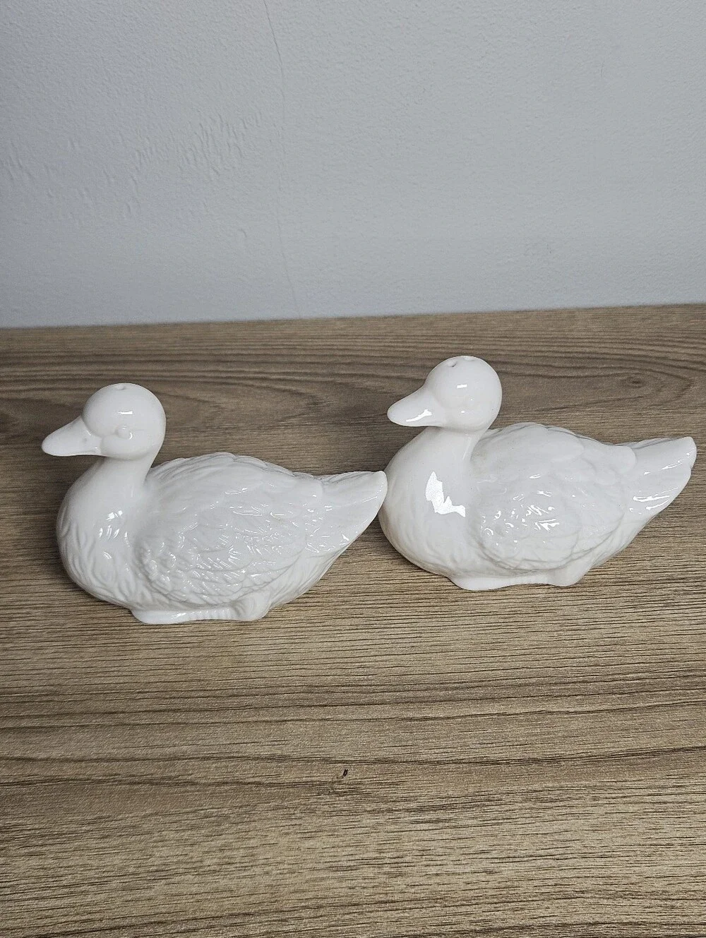 White Ceramic Duck Salt & Pepper Shakers Vintage Glossy Farmhouse Set of 2